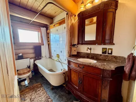 Bath - 448 Red Fox Rd, Wise River, MT 59762 photo 4 of 4