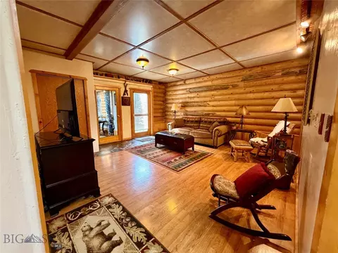 Living - 448 Red Fox Rd, Wise River, MT 59762 photo 2 of 5