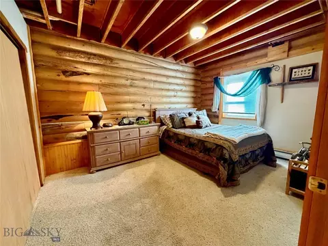 Bedroom - 448 Red Fox Rd, Wise River, MT 59762 photo 1 of 11