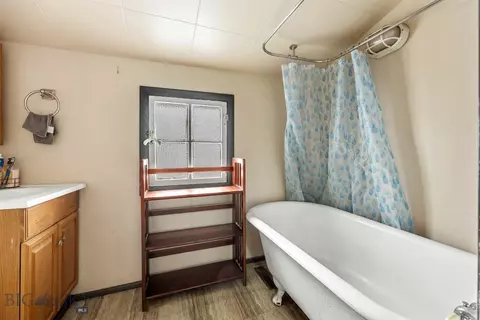 Bath - 34 E Ctr, Walkerville, MT 59701 photo 2 of 3
