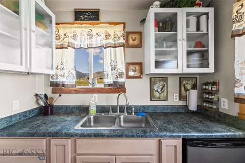 30 Hayfield Loop Trl, Ennis, MT 59729 photo 17