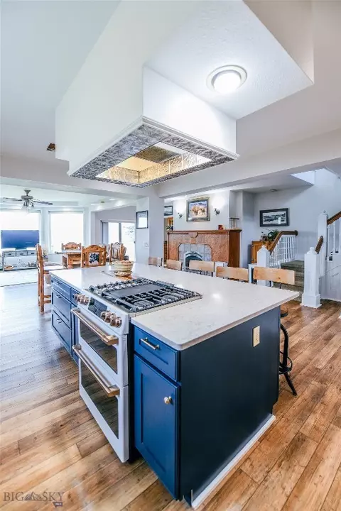 Kitchen - 2409 Carrigan Ln, Dillon, MT 59725 photo 3 of 5