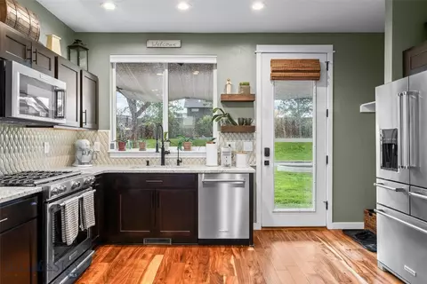 Kitchen - 4448 Shadowglen Dr, Bozeman, MT 59718 photo 2 of 3