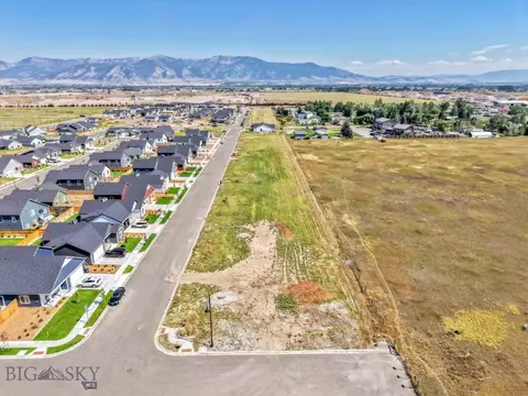 706 Spaniel Ln, Belgrade, MT 59714 photo 3
