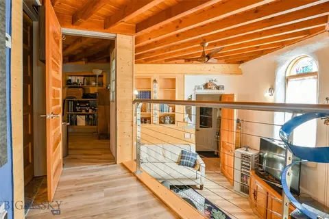 Entry Way - 37 Cox, Whitehall, MT 59759 photo 3 of 4