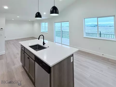 Kitchen - 858 Accolade Loop, Belgrade, MT 59714 photo 5 of 9