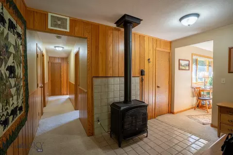 Entry Way - Undisclosed, Mcleod, MT 59062 photo 1 of 1