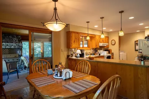 Dining - Undisclosed, Mcleod, MT 59062 photo 2 of 5