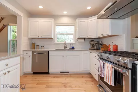 Kitchen - 1184 Durham, Bozeman, MT 59718 photo 3 of 7