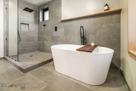 Bath - 596 Kermodi St, Bozeman, MT 59715 photo 1 of 5