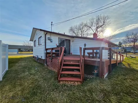 Exterior - 619 Everett St, Big Timber, MT 59011 photo 6 of 8