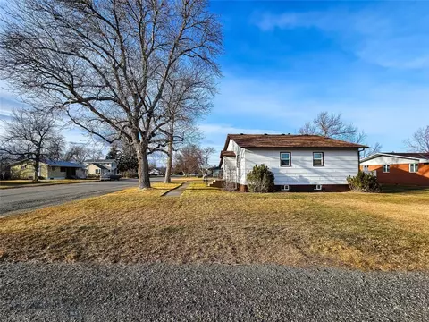 Exterior - 619 Everett St, Big Timber, MT 59011 photo 2 of 8