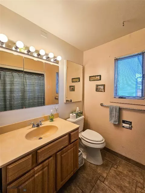 Bath - 619 Everett St, Big Timber, MT 59011 photo 1 of 3
