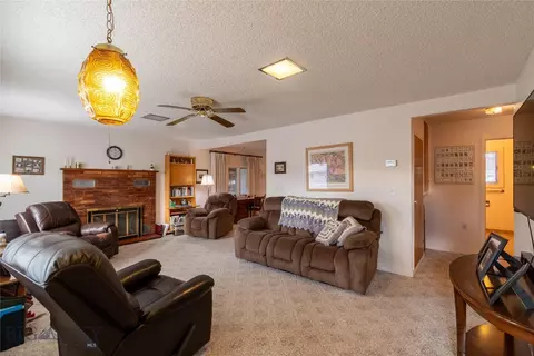 Living - 619 Everett St, Big Timber, MT 59011 photo 3 of 4