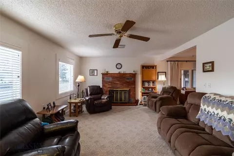 Living - 619 Everett St, Big Timber, MT 59011 photo 1 of 4