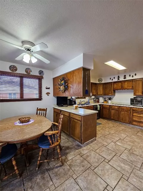 Kitchen - 619 Everett St, Big Timber, MT 59011 photo 6 of 8