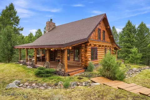 850 Fortress Rd, Gallatin Gateway, MT 59730