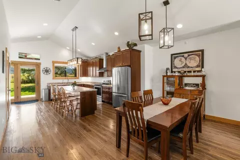 Dining - 1500 Rainbow Rd, Bozeman, MT 59715 photo 2 of 3