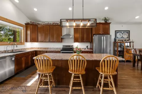 Kitchen - 1500 Rainbow Rd, Bozeman, MT 59715 photo 5 of 9