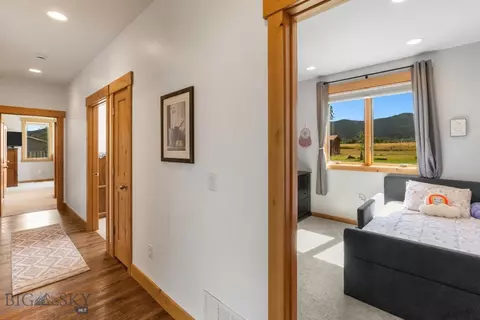 Entry Way - 1500 Rainbow Rd, Bozeman, MT 59715 photo 5 of 6