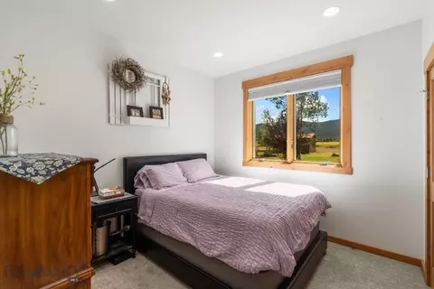 Bedroom - 1500 Rainbow Rd, Bozeman, MT 59715 photo 2 of 4