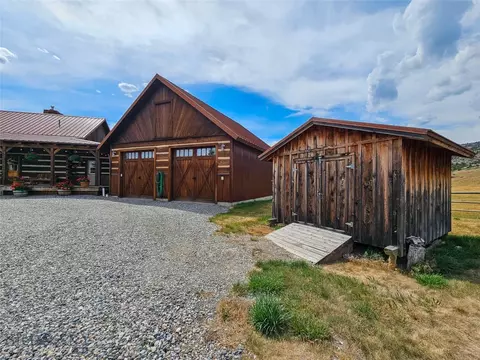 Exterior - 1888 Boulder Rd, Mc Leod, MT 59052 photo 17 of 23