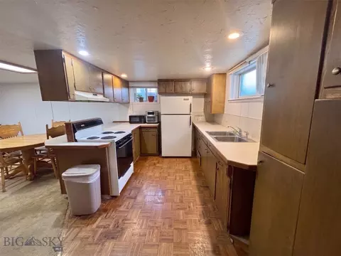 Kitchen - 920 E Center St, Dillon, MT 59725 photo 6 of 6