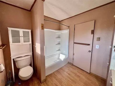 Bath - 920 E Center St, Dillon, MT 59725 photo 2 of 3