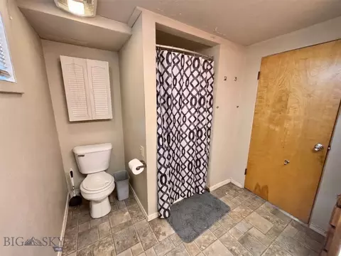Bath - 920 E Center St, Dillon, MT 59725 photo 3 of 3