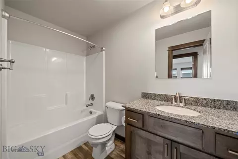 Bath - 606 Halfpipe #A, Belgrade, MT 59714 photo 2 of 4