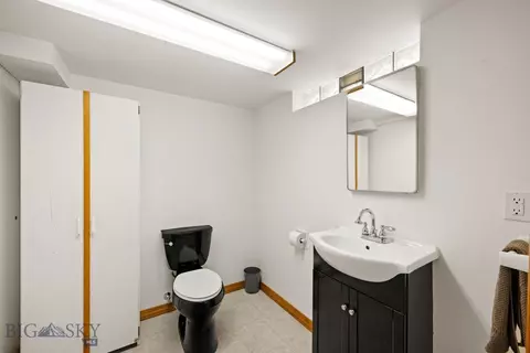 Bath - 650 E Morse St, Dillon, MT 59725 photo 3 of 3