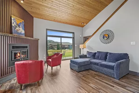 Living - 376 Candlelight Meadow Dr, Big Sky, MT 59716 photo 2 of 5