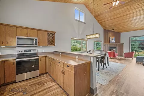 Kitchen - 376 Candlelight Meadow Dr, Big Sky, MT 59716 photo 3 of 6