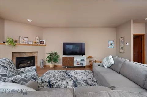 491 Stillwater Creek Dr, Bozeman, MT 59718