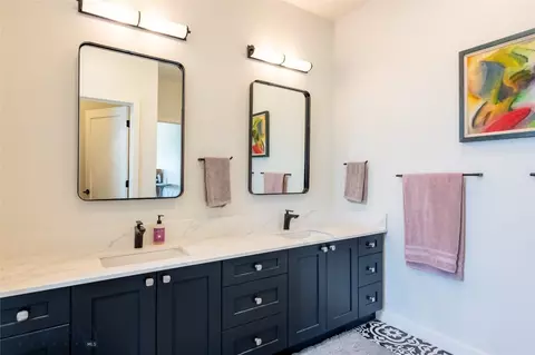 Bath - 2889 W Graf, Bozeman, MT 59718 photo 4 of 5