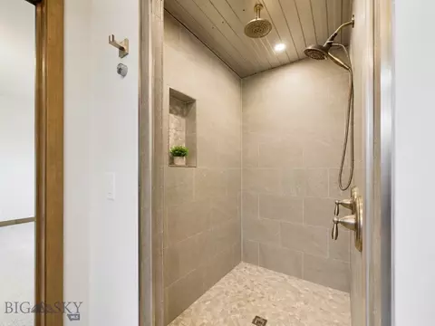 Bath - 382 Talon Way, Bozeman, MT 59718 photo 1 of 3