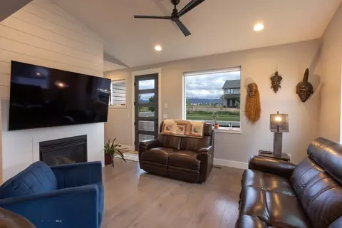 Living - 5589 Vaughn Dr, Bozeman, MT 59718 photo 3 of 3