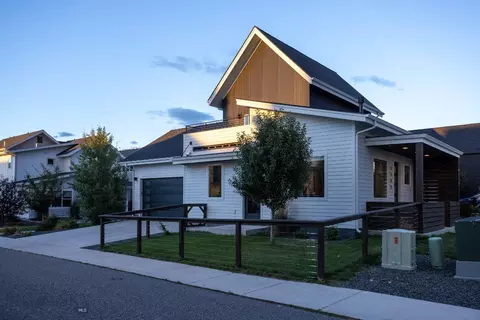 Exterior - 5589 Vaughn Dr, Bozeman, MT 59718 photo 5 of 15