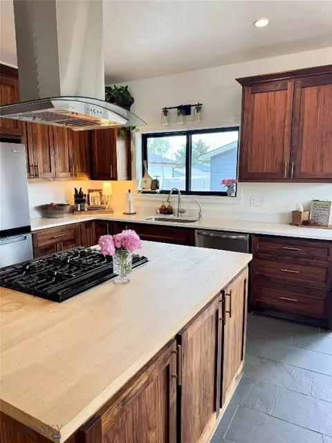 Kitchen - 607 Elm St, Three Forks, MT 59752 photo 3 of 4