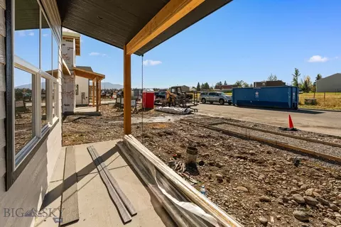 Exterior - 817 Spaniel Ln, Belgrade, MT 59714 photo 5 of 7