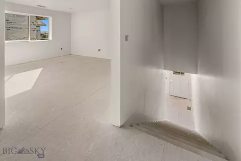 Entry Way - 817 Spaniel Ln, Belgrade, MT 59714 photo 5 of 7
