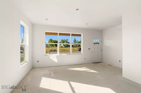 Living - 817 Spaniel Ln, Belgrade, MT 59714 photo 1 of 2