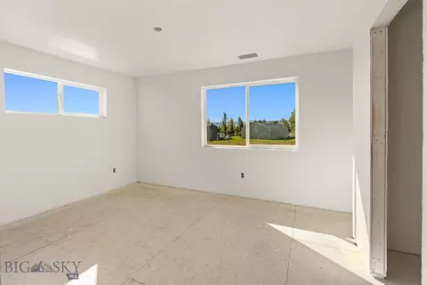 Bedroom - 817 Spaniel Ln, Belgrade, MT 59714 photo 5 of 10