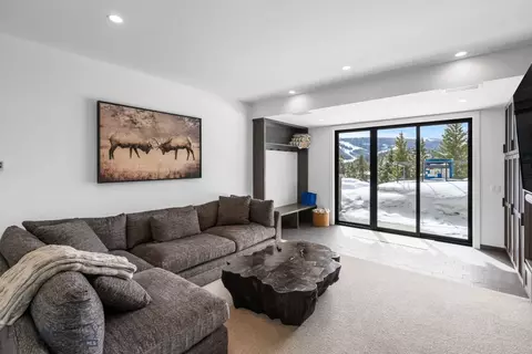 Living - 12 Highpoint Dr, Big Sky, MT 59716 photo 7 of 7