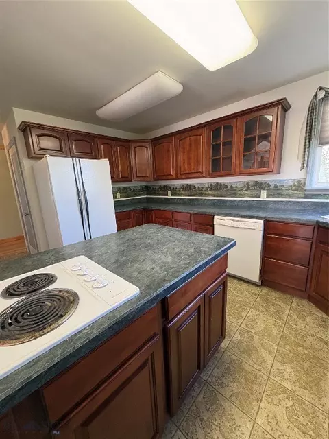 Kitchen - 206 2nd E, Whitehall, MT 59759 photo 3 of 3