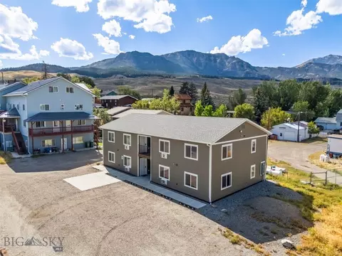 307 Spring St, Gardiner, MT 59030