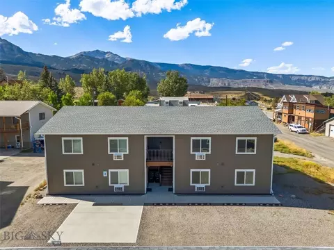 Exterior - 307 Spring St, Gardiner, MT 59030 photo 1 of 1