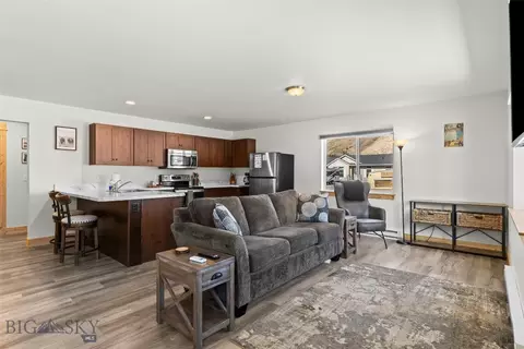 Living - 307 Spring St, Gardiner, MT 59030 photo 2 of 2