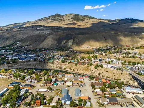 View/Area - 307 Spring St, Gardiner, MT 59030 photo 8 of 15