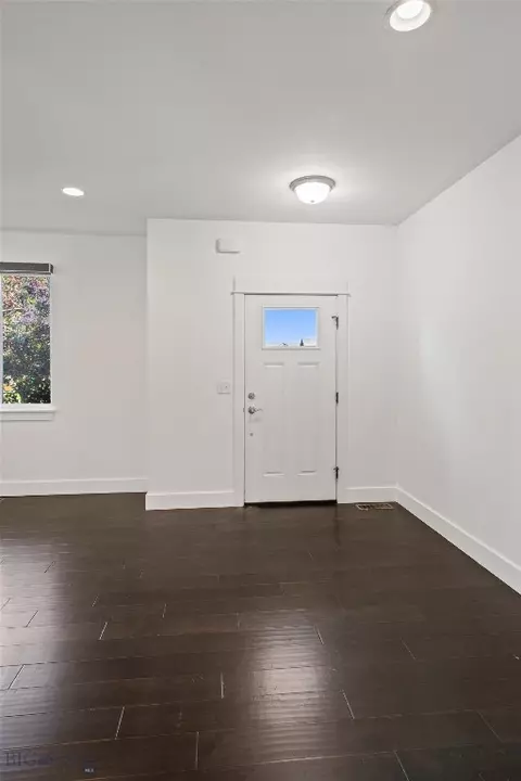 Entry Way - 2020 Jacobs St, Bozeman, MT 59718 photo 2 of 9